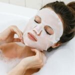 5 Kesalahan Saat Mengenakan Sheet Mask yang Sering Dilakukan