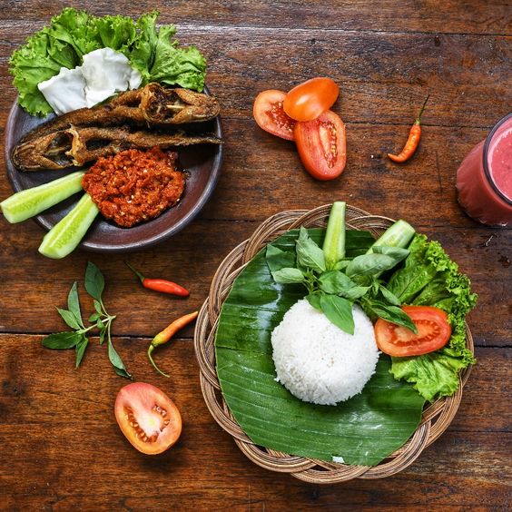 5 Makanan Pendamping Kuliner Indonesia