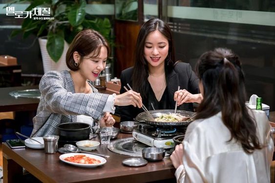 3 Tradisi Unik Sering Muncul di Drama Korea, Sudah Tahu?