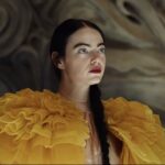 Emma Stone Ungkap Adegan Sulit di Poor Things