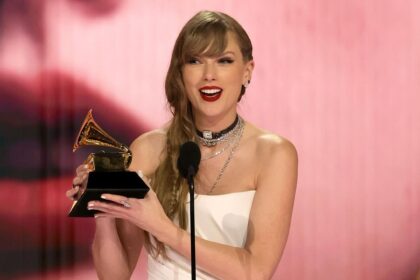 Taylor Swift Bagikan Track List 'The Tortured Poets Department'