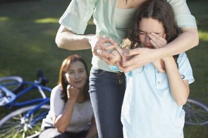 5 Cara Mengatasi Luka Lecet Anak agar Tidak Infeksi