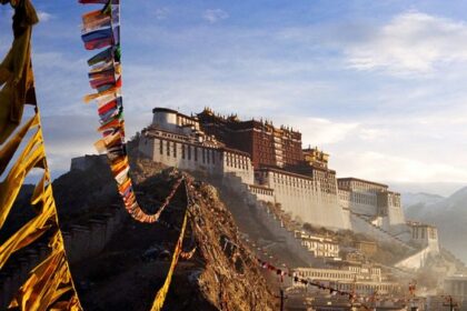 Fakta Tradisi Pemakaman Langit di Tibet, Ngeri dan Penasaran!