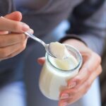 Waktu Terbaik Minum Yogurt, Sebelum atau Sesudah Makan?