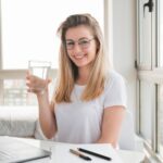 Kapan Minum Air yang Tepat Setelah Makan?