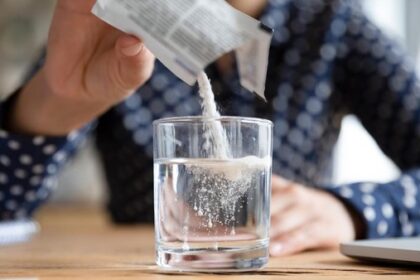 Minum Oralit Bisa Mencegah Haus saat Berpuasa, Benarkah?