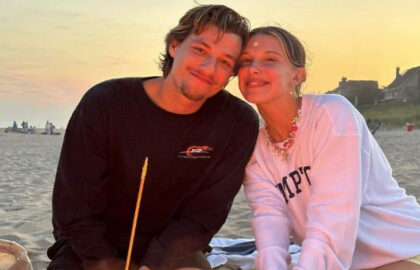 Milie Bobby Brown Cerita Momen Lamarannnya saat Diving