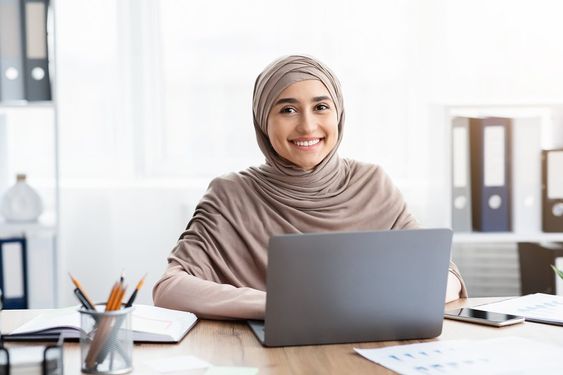 Cara Tetap Khusyuk Beribadah di Tengah Banyak Kesibukan