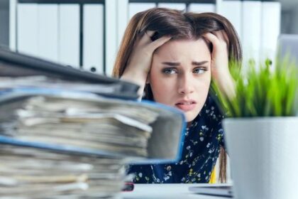 Cara Menahan Amarah Saat Berpuasa di Lingkungan Kerja Toksik