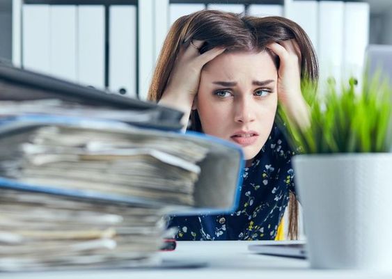 Cara Menahan Amarah Saat Berpuasa di Lingkungan Kerja Toksik