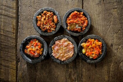 7 Sambal Mentah yang Cocok dengan Nasi Hangat