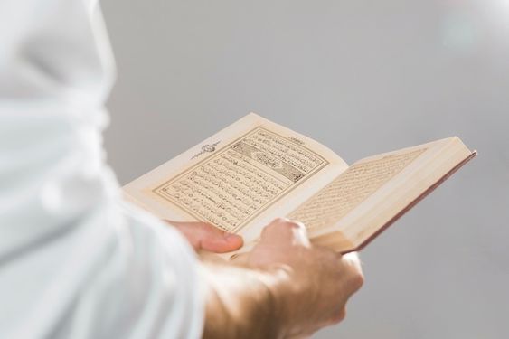 4 Amalan Nuzulul Quran 17 Ramadan beserta Doanya