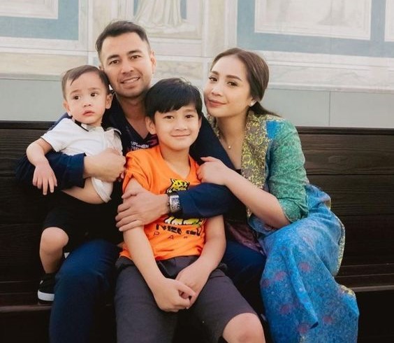 8 Selebriti Indonesia yang Punya Bisnis Terbanyak