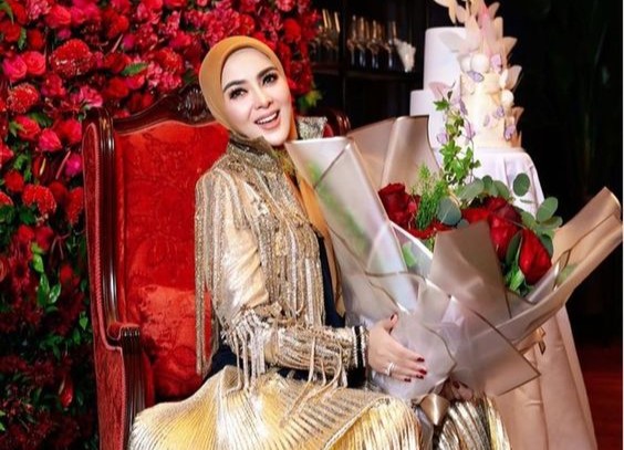 Muncul Trending 'Syahrini Core', Begini Gaya Hidupnya Sekarang