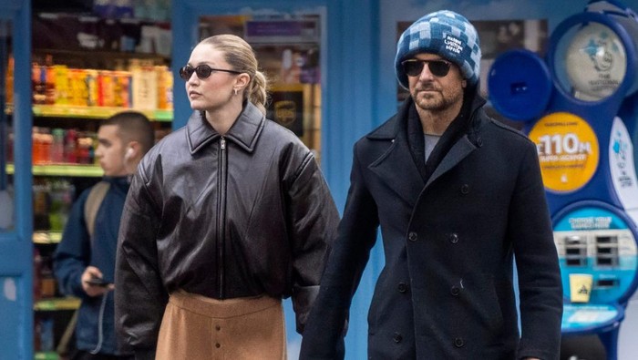 Outfit Laid-back buat Ngedate ala Gigi Hadid