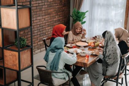 5 Tips Puasa untuk Penderita Asam Lambung