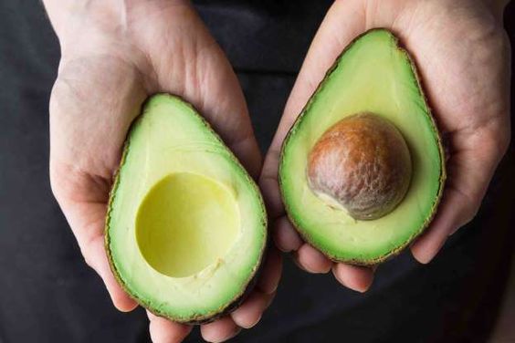 Tips Menyimpan Sisa Alpukat Agar Rasa & Warna Tidak Berubah