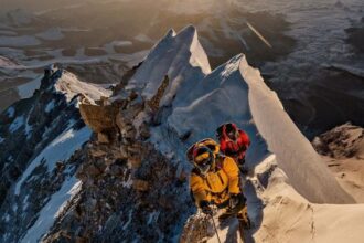 Nepal Keluarkan Aturan Baru untuk Pendaki Gunung Everest