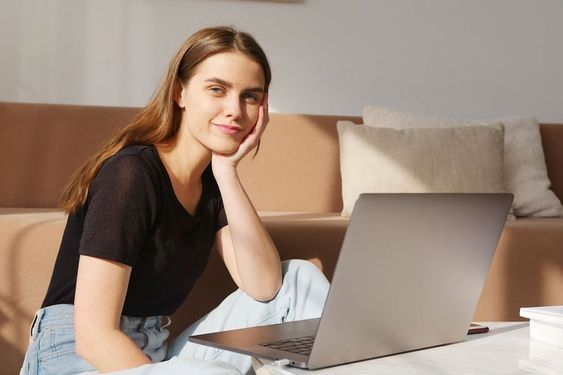 Perbedaan Gaya Hidup Minimalis dan Frugal Living