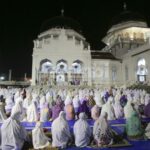 Berapa Jumlah Rakaat Salat Tarawih yang Benar?