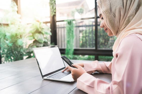 5 Ide Ngabuburit Sendirian di Bulan Ramadan