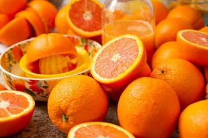 Pantangan Konsumsi Jeruk Bersamaan Makanan dan Minuman Ini