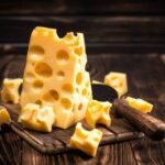 Daftar Makanan Tak Boleh Terkonsumsi dengan Keju