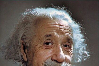 8 Orang Kecerdasannya Melebihi Albert Einstein