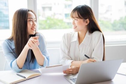 Tips Berbisnis Bareng Sahabat Biar Nggak Saling Baper!