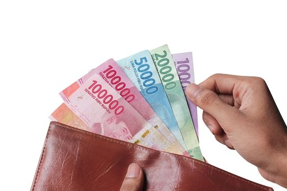 Awal Mula Tradisi Bagi-bagi Uang THR Saat Lebaran di Indonesia