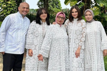 7 Outfit Lebaran Elegan ala Artis Tahun Lalu