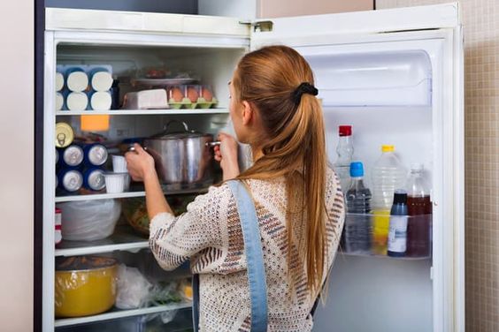8 Cara Menghangatkan Makanan yang Baru Keluar dari Kulkas