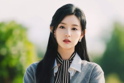 Outfit Kim Ji Won di Queen of Tears Harganya Bikin Melongo