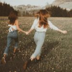 5 Zodiak yang Cocok Jadi Bestie Aries Si Energik