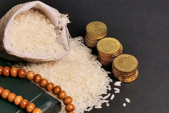 Hukum Berzakat di Marketplace, Sah atau Tidak?