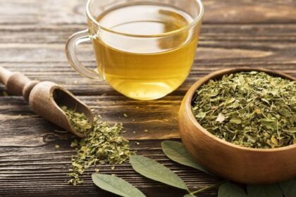 5 Manfaat Teh Daun Jati Cina untuk Kesehatan Tubuh