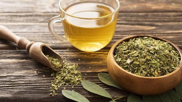 5 Manfaat Teh Daun Jati Cina untuk Kesehatan Tubuh