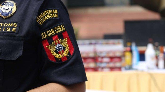 Beli Sepatu Rp10 Juta Kena Pajak Rp31 Juta, Ini Kata Bea Cukai!