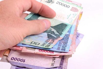 Hukum Bayar Zakat Fitrah Pakai Uang, Bolehkah?