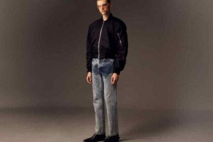 Brand Ini Perkenalkan "Jeans Bekas Kencing" yang Viral