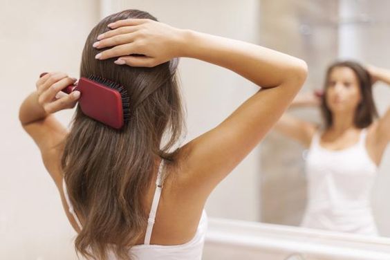 Jenis-jenis Sisir Rambut Beserta Fungsinya, Jangan Salah Pakai!