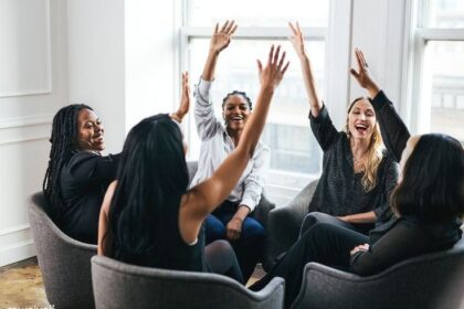 5 Bentuk Standar Ganda yang Masih Sering Perempuan Hadapi