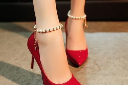 5 Bahaya Sering Gunakan High Heels untuk Beraktivitas