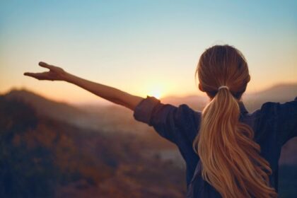 5 Trik Menemukan Kebahagiaan Batin Menurut Filosofi India