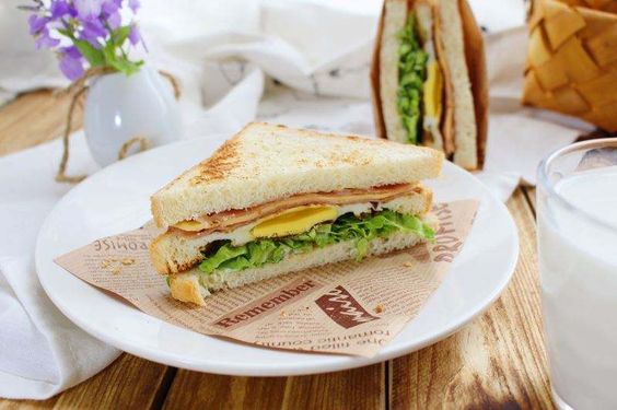 Cara Potong Sandwich Bentuk 'Y' Agar Sama Besar