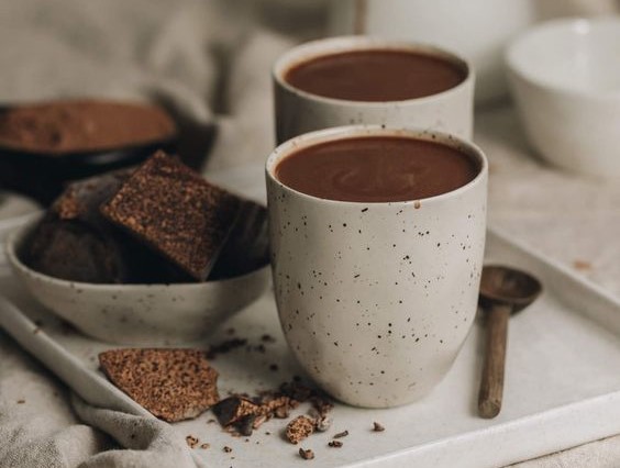 3 Manfaat Minum Kopi Campur Cokelat, Turunkan Risiko Stroke!