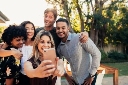 5 Tips Reuni Bareng Sahabat Jadi Berkesan, New Core Memory!