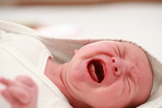 Mengenal Gejala Pneumonia pada Bayi dan Penanganannya