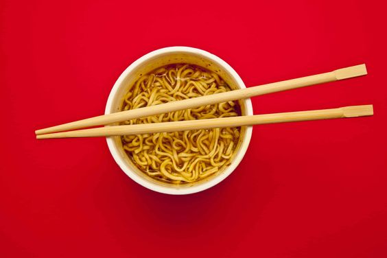 Sering Makan Mie Instan Bisa Picu Batu Ginjal, Ini Penjelasannya!