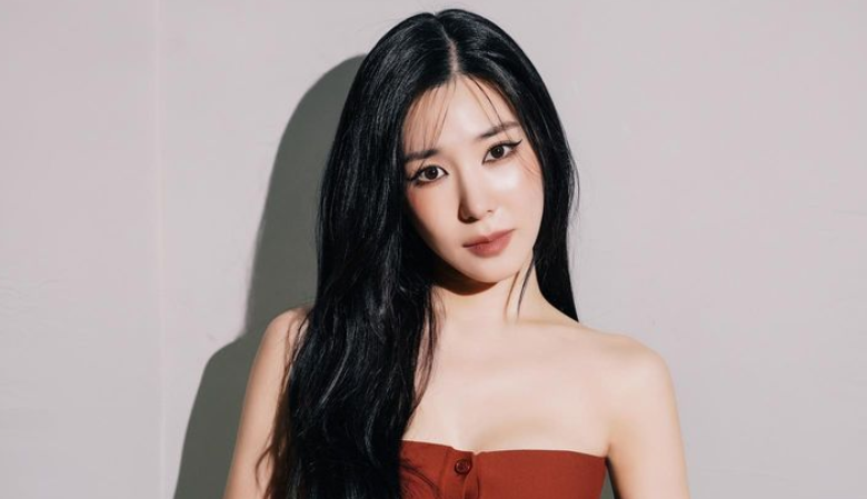 Tiffany Young Pancarkan Pesona Old Money di 'Uncle Samsik'